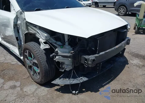 2020 Kia Forte Lxs z USA, uszkodzony, nr VIN 3KPF24AD5LE239634